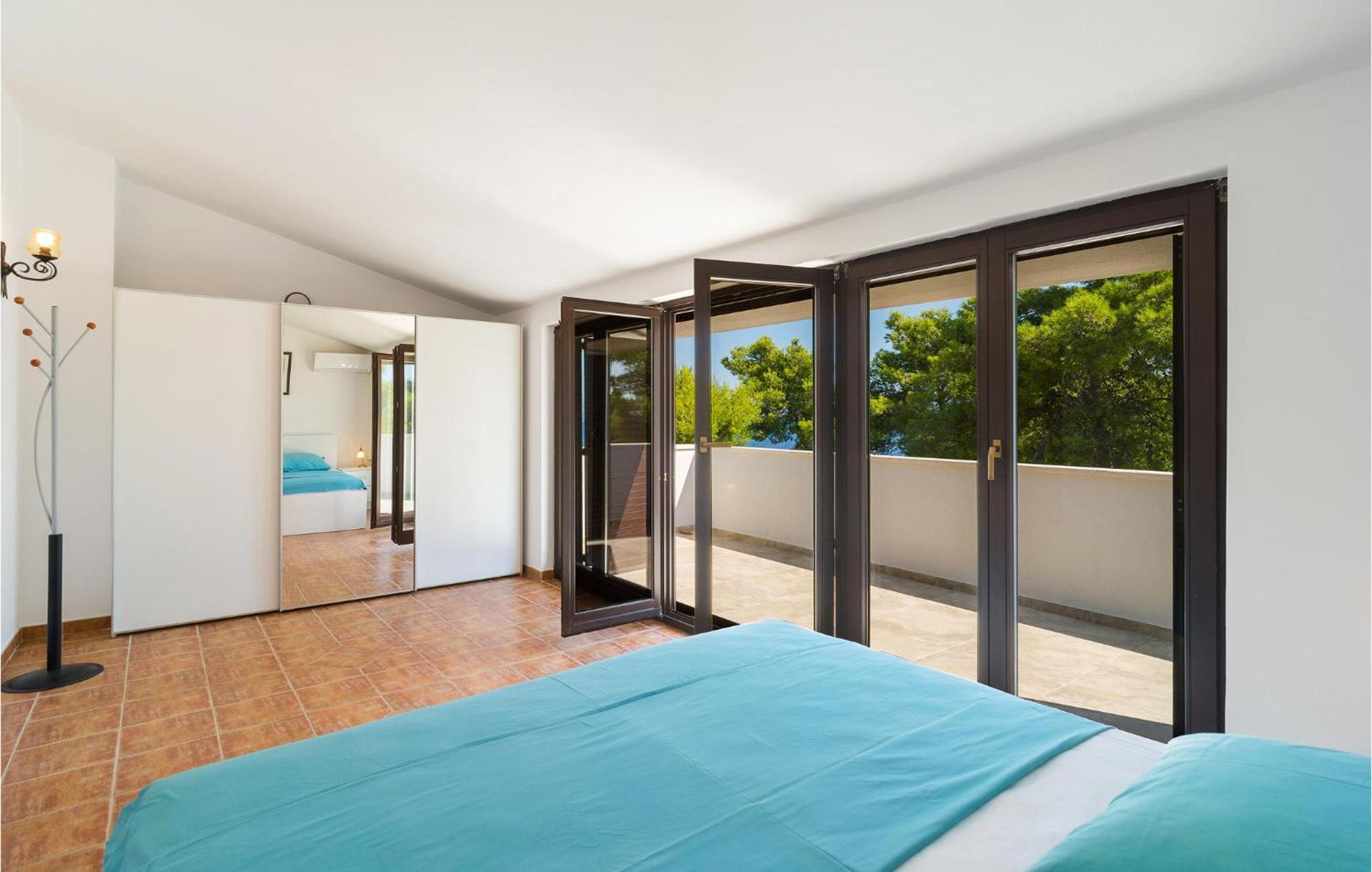 2 Bedroom Awesome Home In Stomorska Exterior photo